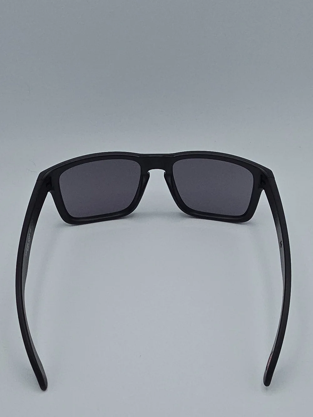 Oakley Holbrook OO9102-E855 Sunglasses 57-18-137 Matte Black Made in Italy